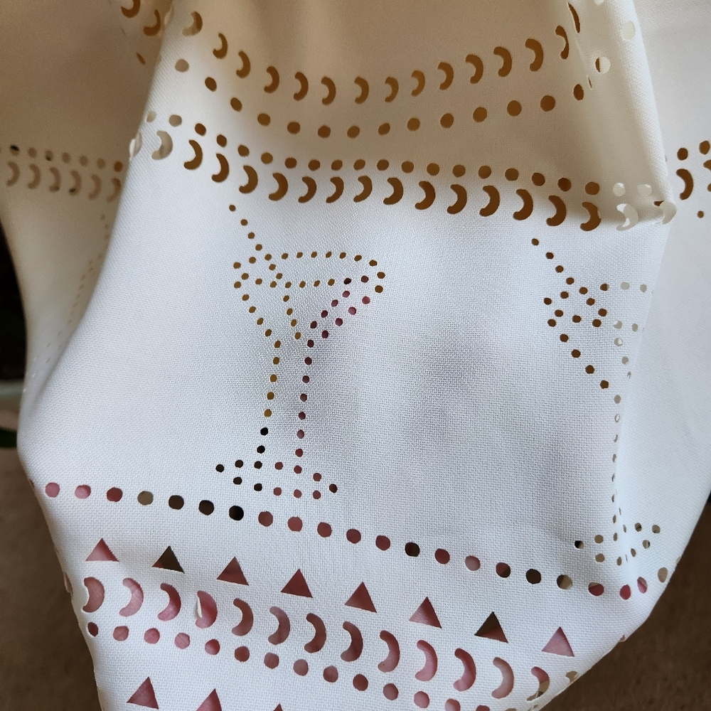 Aryeh Ivory Geometric Eyelet Dress With Vibrant Yellow Lining - Size Small - Picture 4 of 10